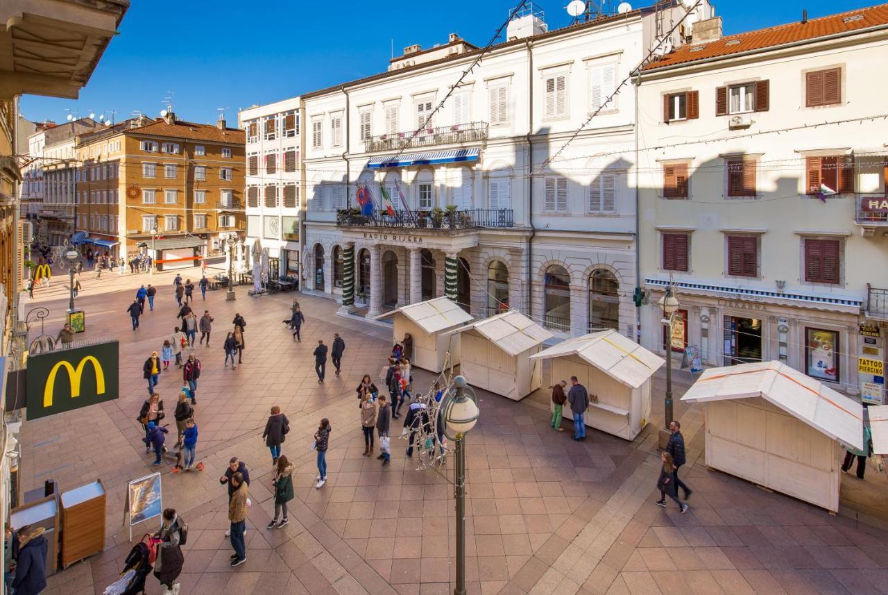 Apartamento Sweet Nest Korzo Rijeka Exterior foto