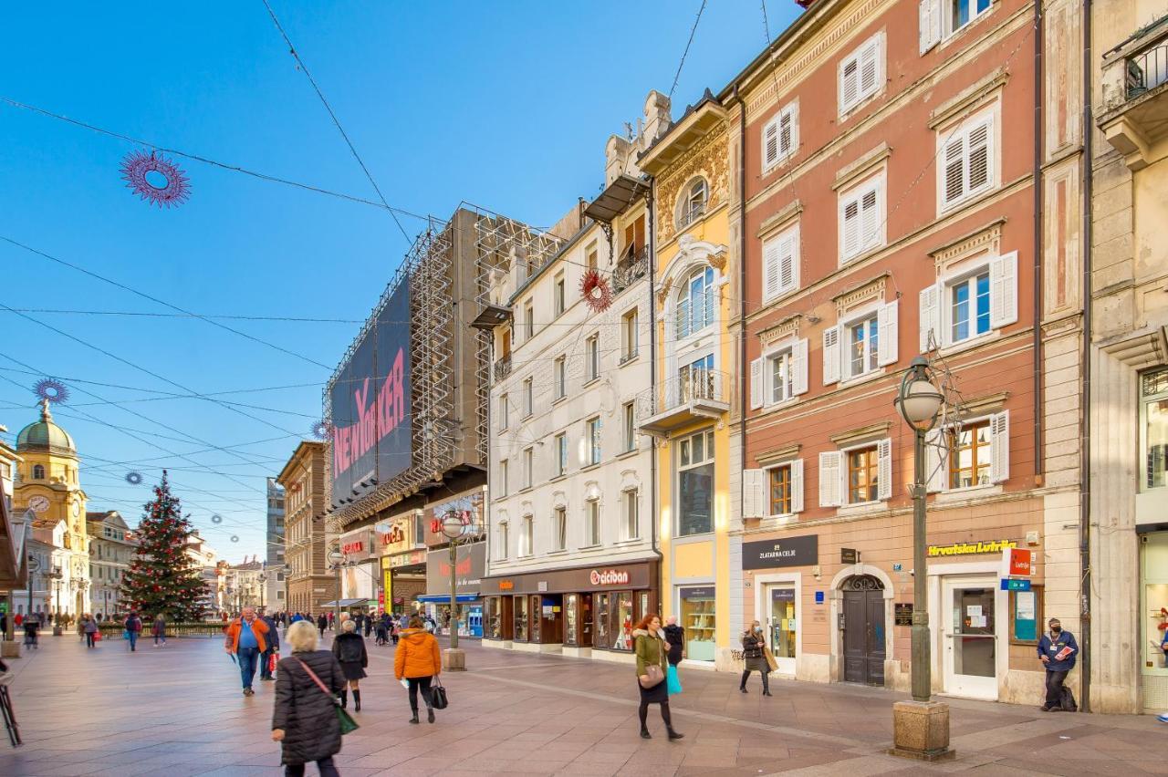 Apartamento Sweet Nest Korzo Rijeka Exterior foto